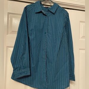 Women’s long sleeve button up blouse